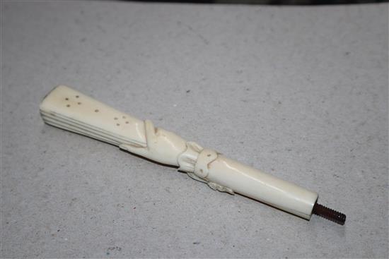 A Victorian ivory parasol handle